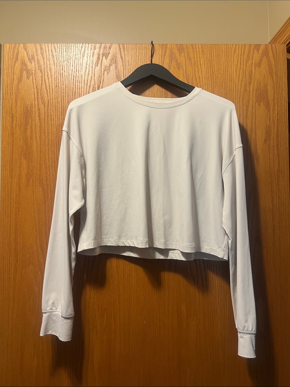 Lululemon Long Sleeve Cropped Workout Fabric Shirt.